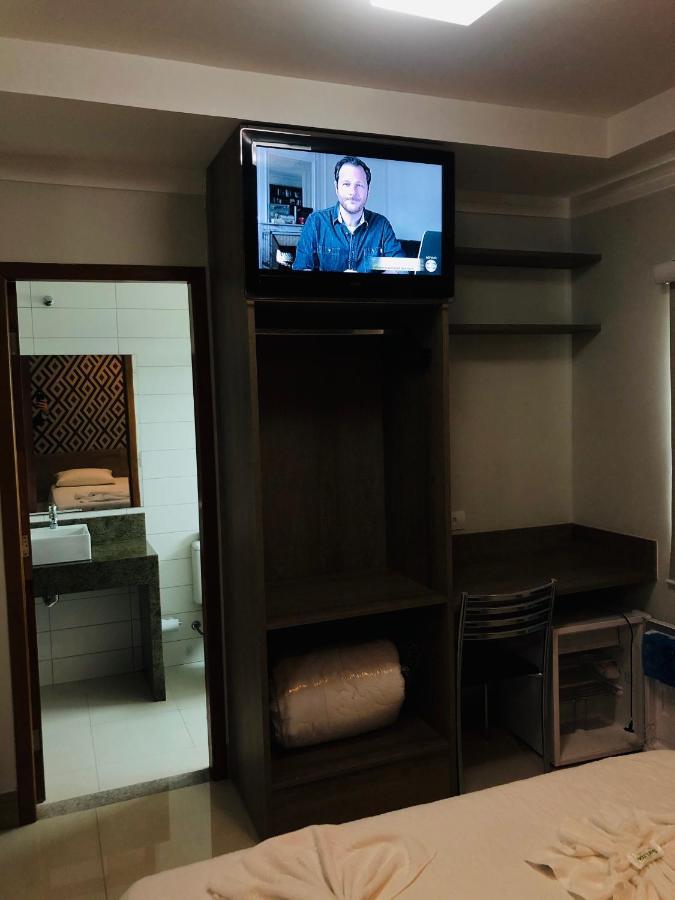 Shelton Palace Hotel Paranavaí Dış mekan fotoğraf