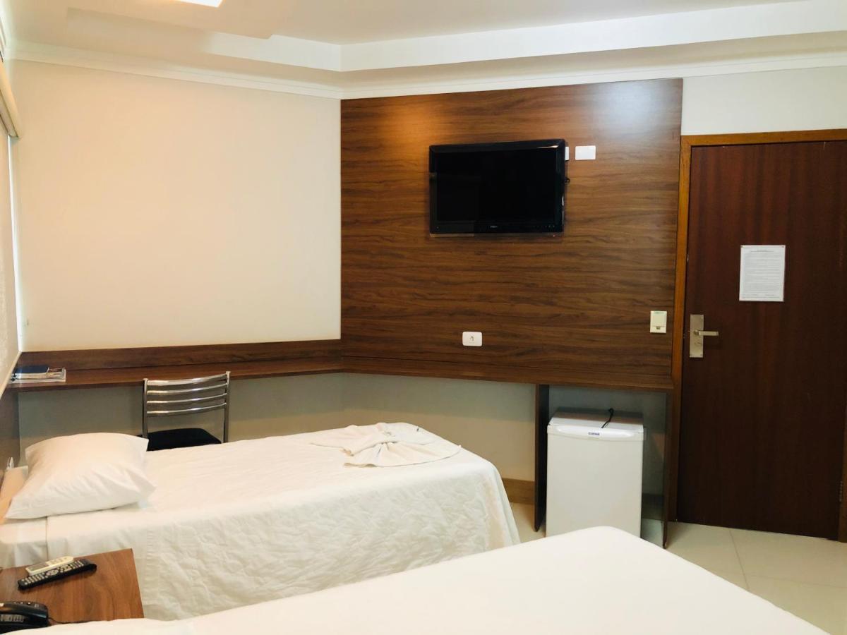 Shelton Palace Hotel Paranavaí Dış mekan fotoğraf